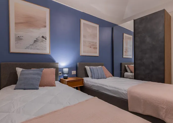 Cheerful Blue Flat By Wonderful Italy * 토리노